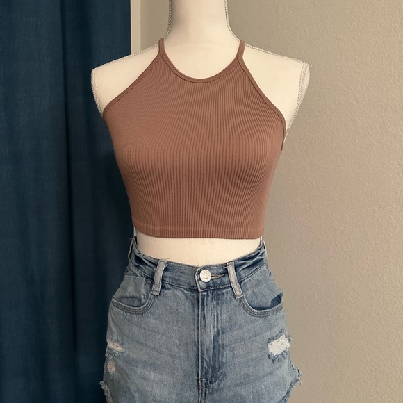 Brown Stretchy Ribbed Seamless High Neck Racerback Crop Top Size Small - Picture 3 of 6